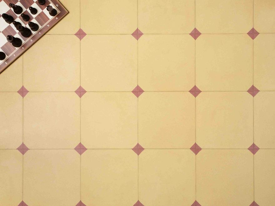 ANGULUS ochre yellow - pra red