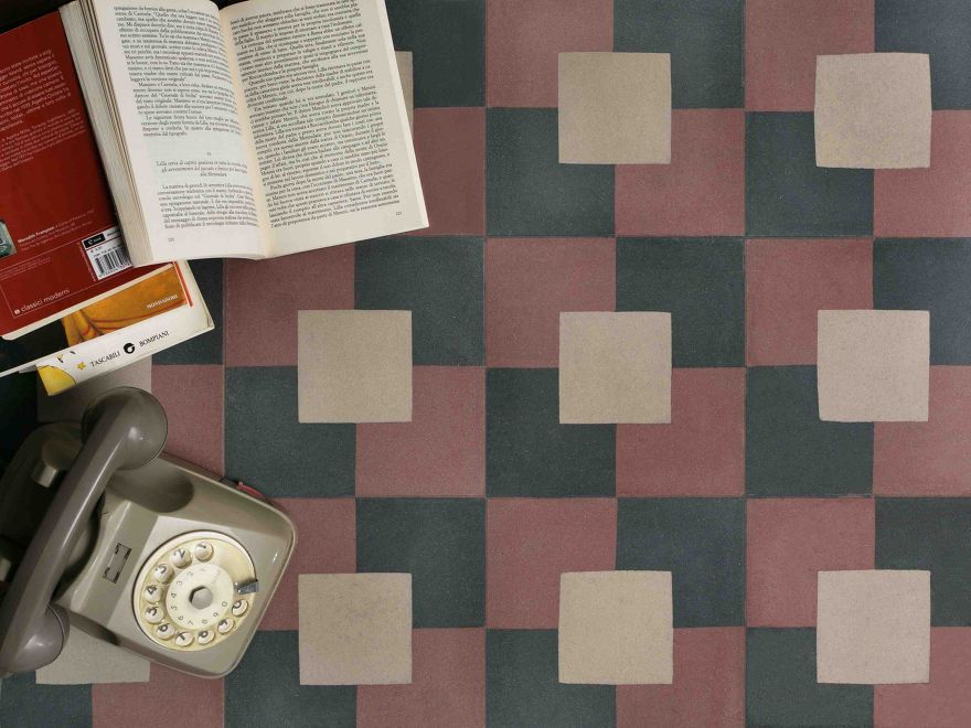 TEBE grigio antico - nero America - rosso antico